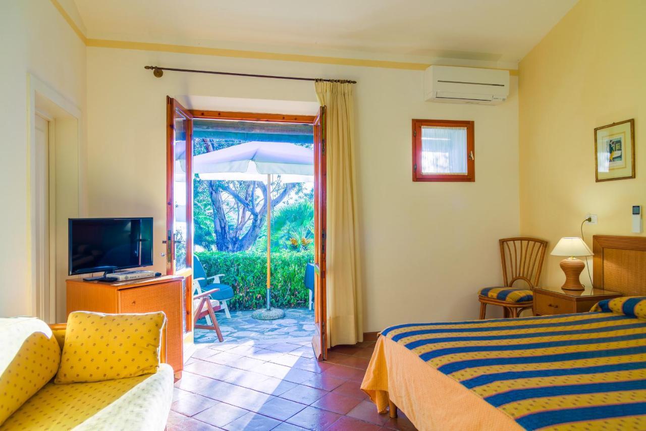 Hotel Villa Ottone Portoferraio Εξωτερικό φωτογραφία